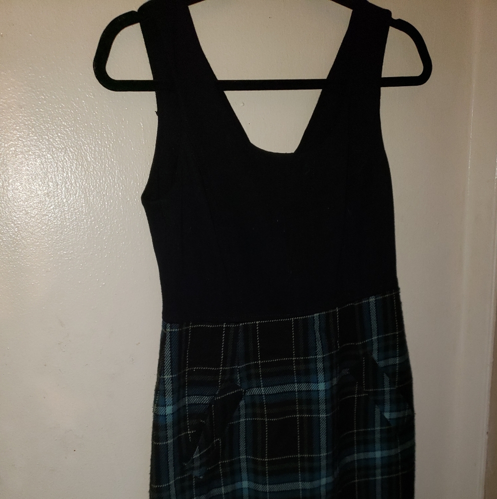 Women sleeveless dress
